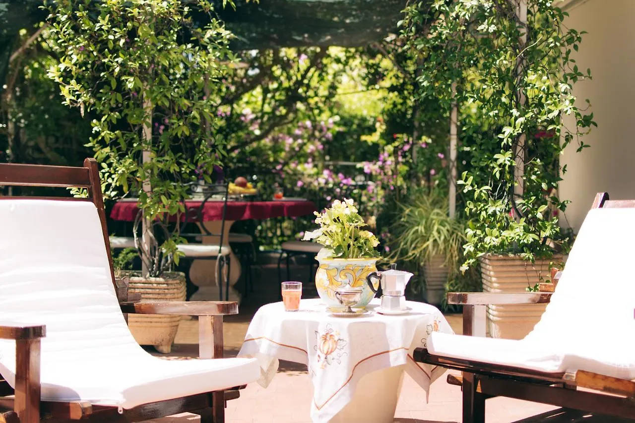 Bed & Breakfast B&B La Bouganville Napoli